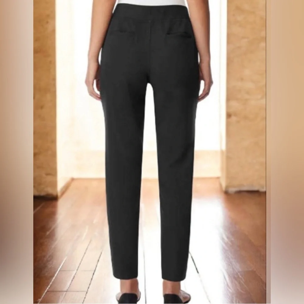 NWT 32 Degrees Cool Black Ankle Pants size M